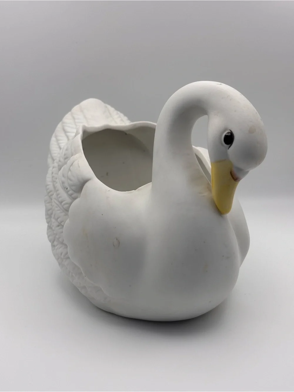Vintage Homco Ceramic Swan Planter with Hand-Painted Details, Model 1402